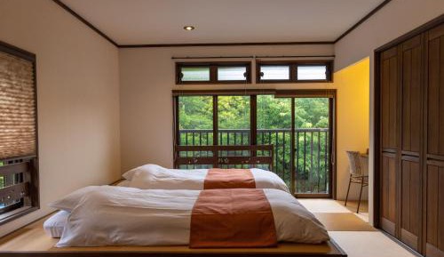 Double Room with Mountain View