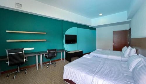 Deluxe One-Bedroom Apartment