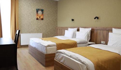 Family Room with Mountain View