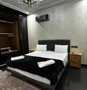 Deluxe Double Room with Shower