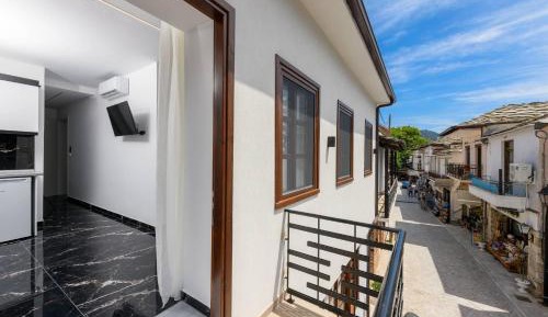 One-Bedroom Apartment with Balcony