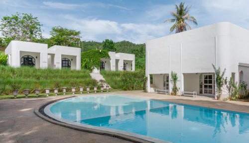 Double Room with Pool View