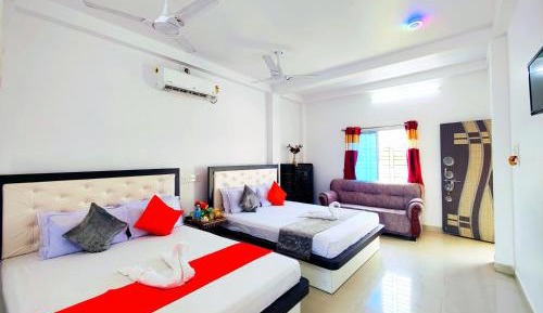 Family Room with Garden View