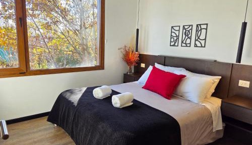 One-Bedroom Apartment with Garden View