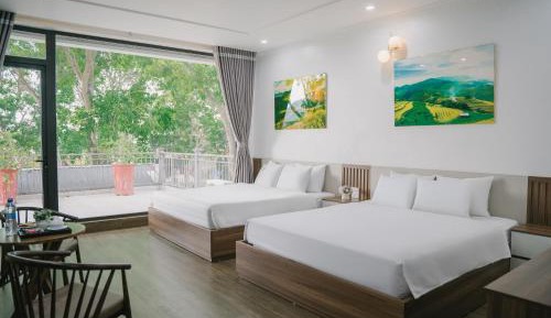 Quadruple Room with Balcony