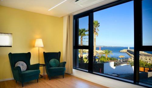 Family Room with Sea View