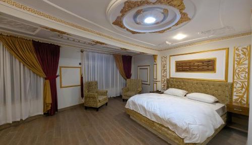 King Room with Mountain View