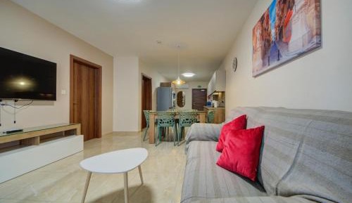 Three-Bedroom Apartment with Balcony