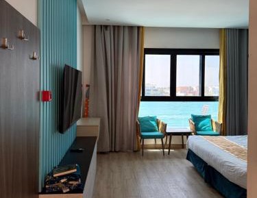 Studio with Sea View