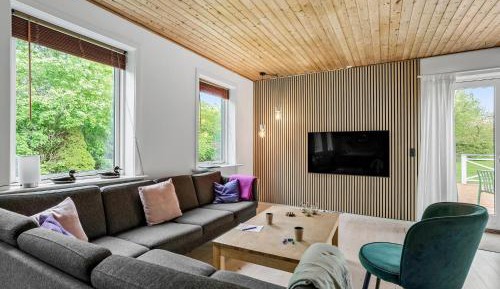 Four-Bedroom Holiday Home