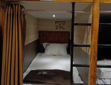 Mixed Dormitory Room