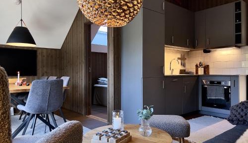 Three-Bedroom Apartment with Balcony