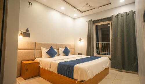 Deluxe Double Room with Balcony