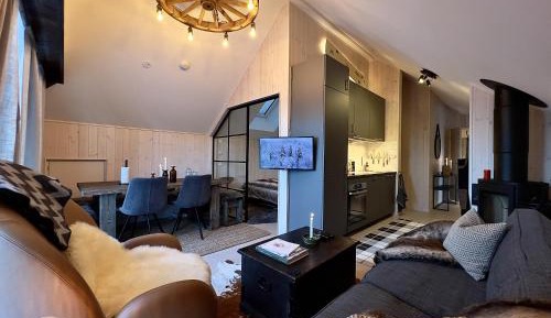 Three-Bedroom Apartment with Balcony