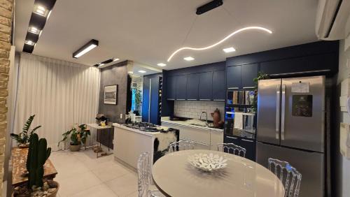 Apartment with Mountain View