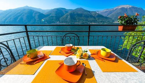 Apartment mit Balkon