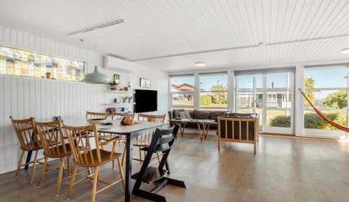 Three-Bedroom Holiday Home 