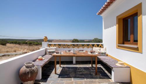 Villa with Garden View