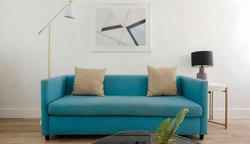 Queen Suite with Sofa Bed - Mobility and Hearing Accessible with Roll-in Shower