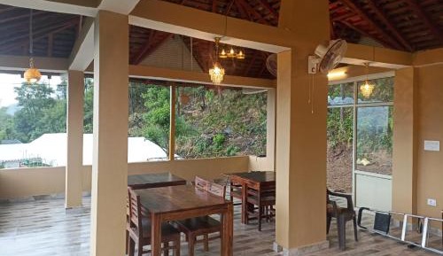 Double or Twin Room with Mountain View