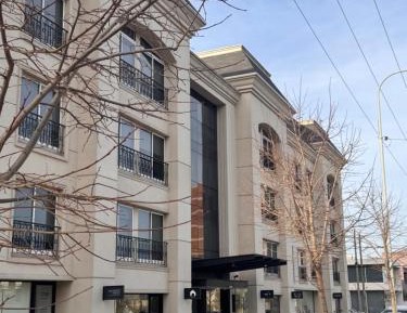 One-Bedroom Deluxe Apartment