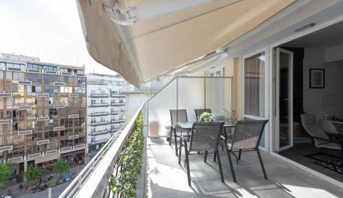 One-Bedroom Apartment with Terrace