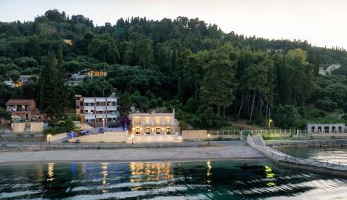 Villa - Beach Front