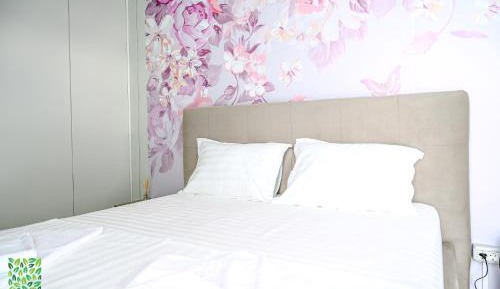 Deluxe Room (2 Adults + 1 Child)