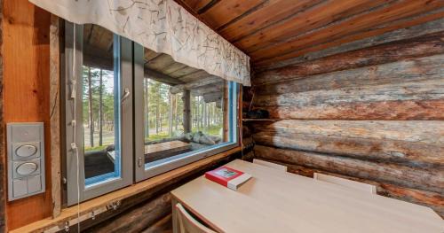 One-Bedroom Cottage with Sauna