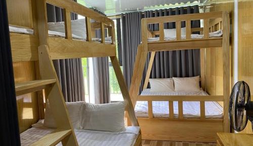 6-Bed Mixed Dormitory Room