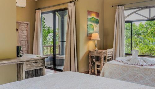 Deluxe Queen Room with Two Queen Beds