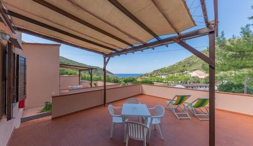 Two-Bedroom Apartment with Terrace and Sea View