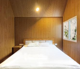 Family Room with Mountain View