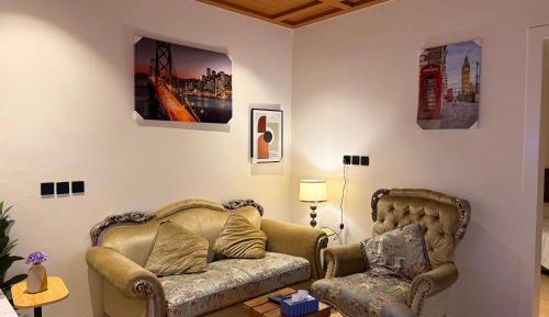 One-Bedroom Premier Apartment