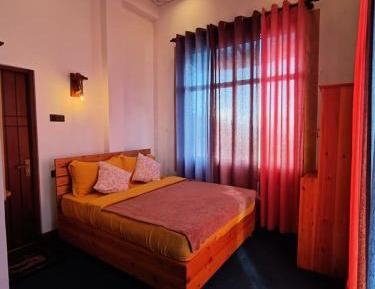 Double Room with Mountain View