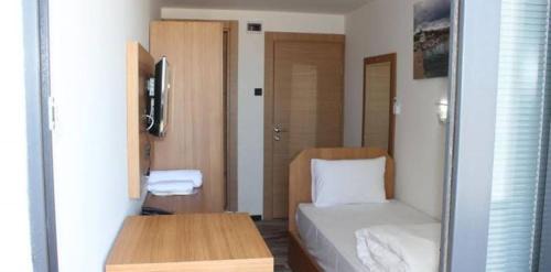 Single Room with Balcony