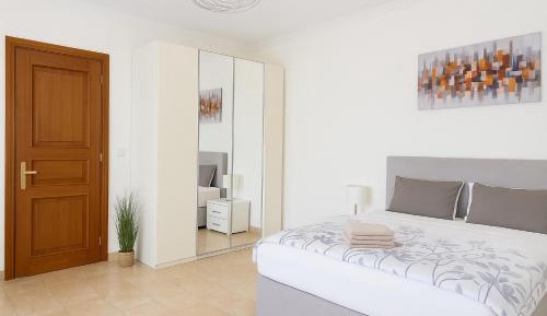 Junior Suite with Garden View