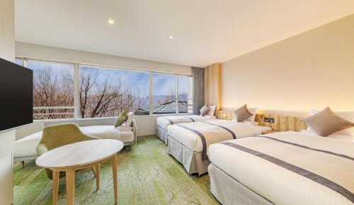 Superior Quadruple Room with private bathroom- non-smoking