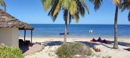 Bungalow - Water Front 