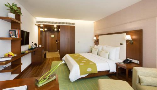 Day Use Room for 6hrs (Any 06 hours Between 0900hrs to 1800hrs) Mandatory checkout at 6pm - No night stay allowed