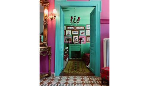 Villa with Garden View