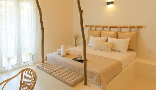 Apartment with Garden View