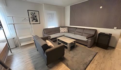 Superior One-Bedroom Apartment