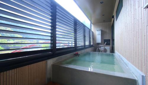 Twin Room with Bathroom