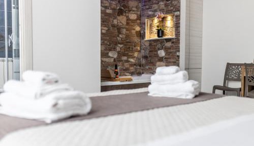 King Room with Spa Bath