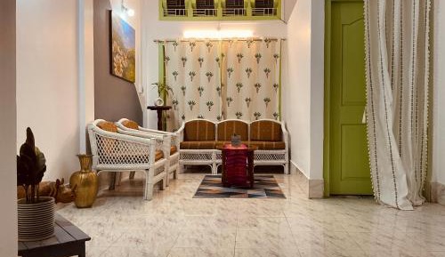 One-Bedroom Apartment with Garden View