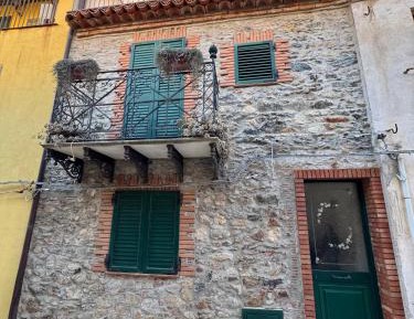 Three-Bedroom Apartment with Sea View