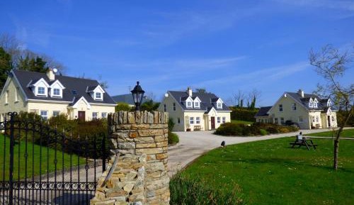 Four-Bedroom Holiday Home