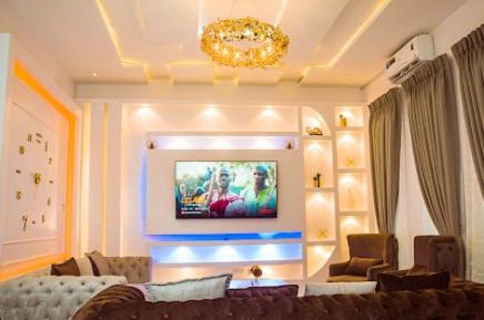 Three-Bedroom Holiday Home 