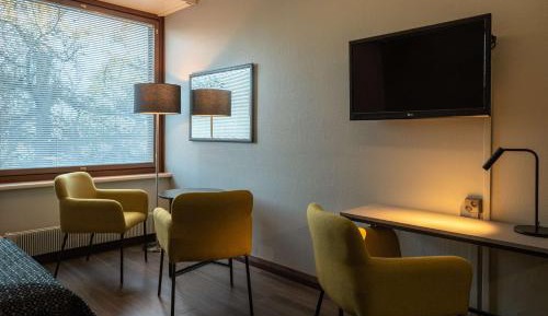 Standard Family Room